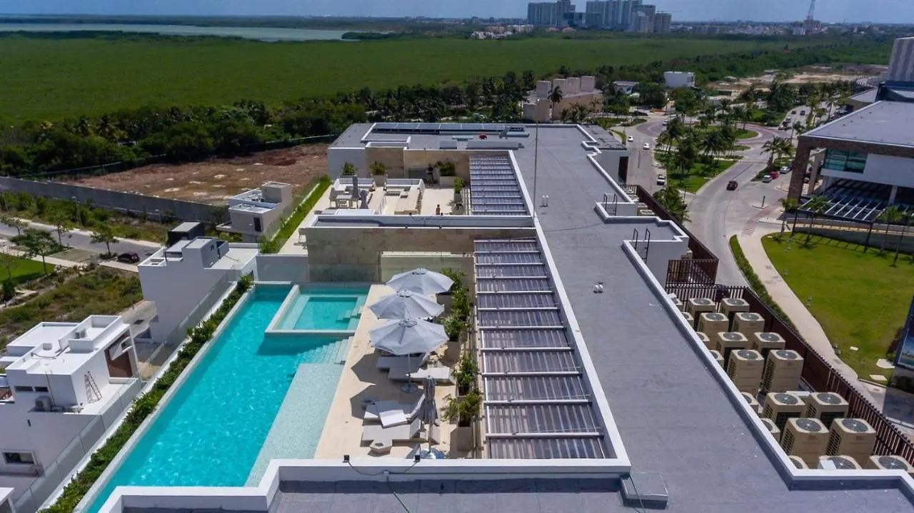 Classic 2Br Condo Pool Near Beach Cancun Apartment